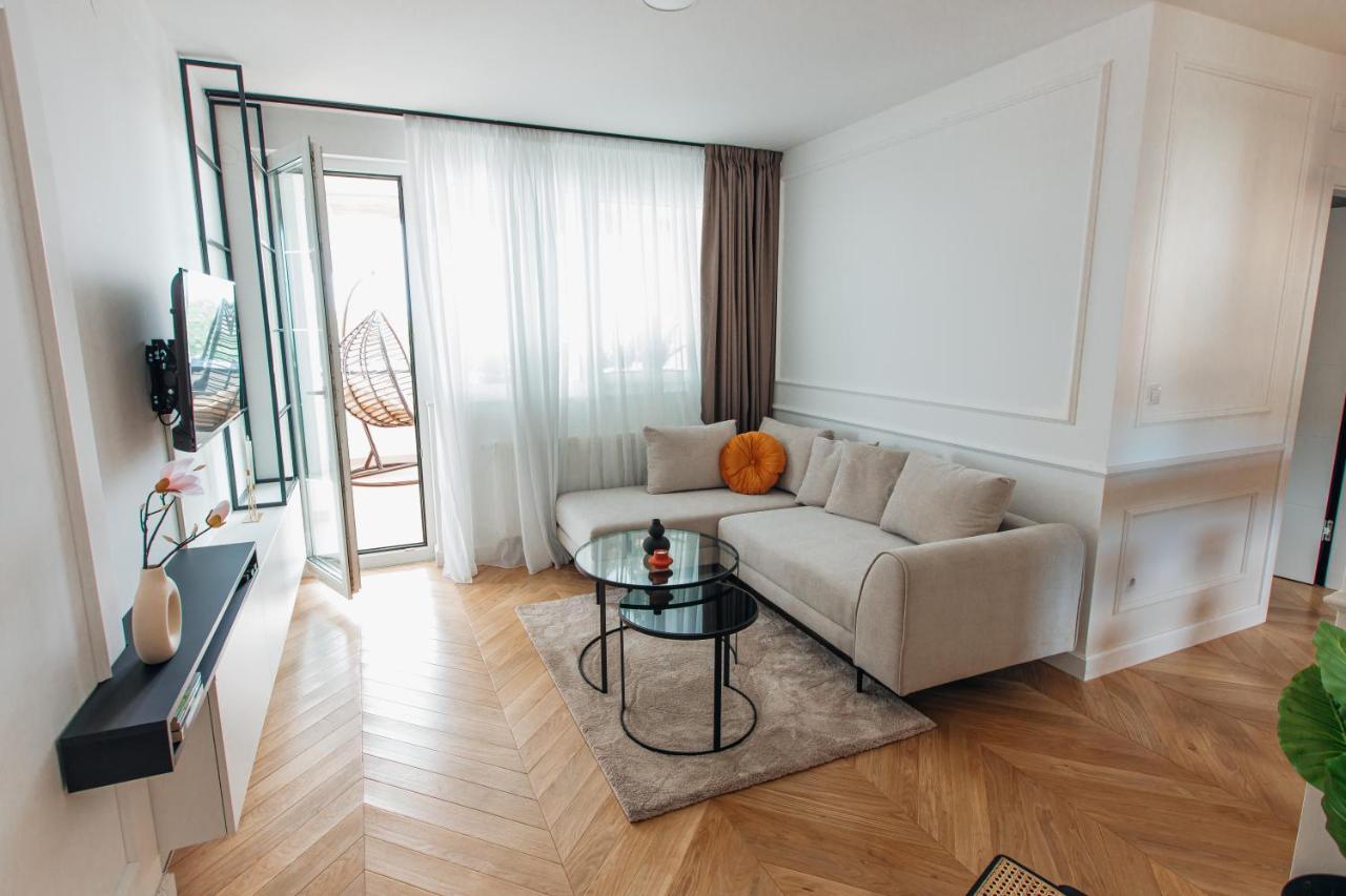 Stan Na Dan - Chic Home Banja Luka Esterno foto
